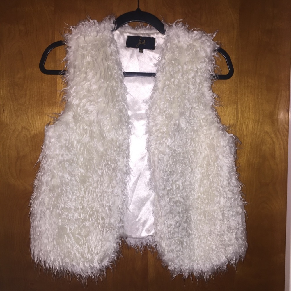 BB DAKOTA JACK VEST FAUX FUR IVORY WHITE SIZE S ♥️